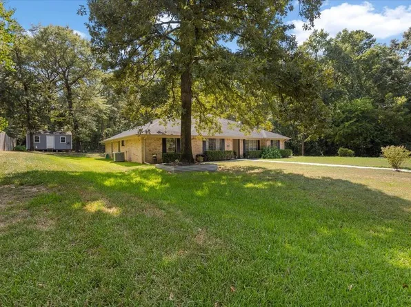 15428 Charlotte Ann Ln, Tyler, TX 75707