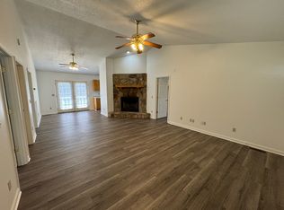 1202 Old Jayell Rd, Sevierville, TN 37862