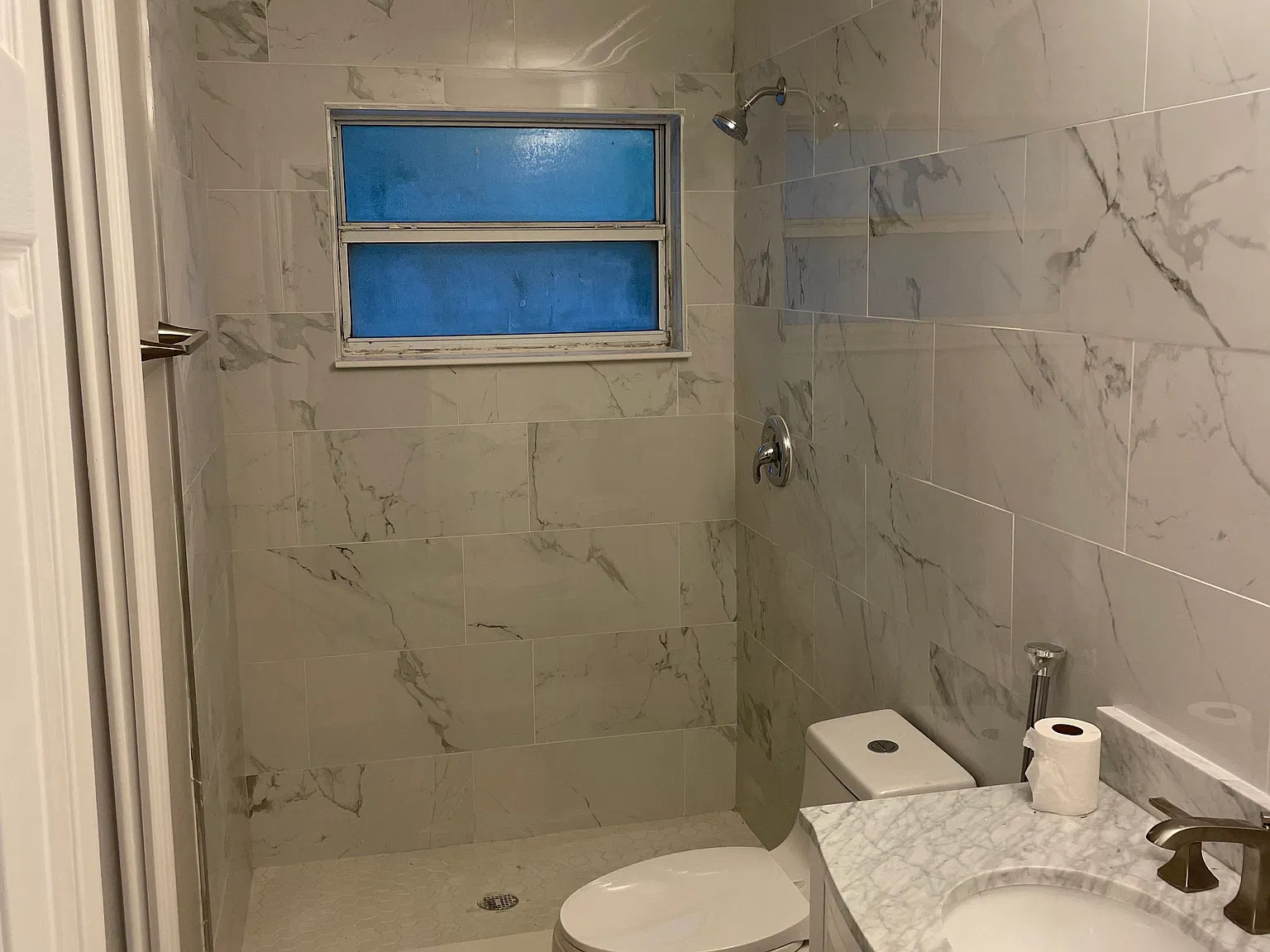 4 bed, 1359 sqft, $2,850 — Photo 4