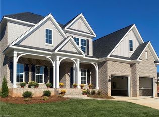 1335 Maple Chase Ln, Winston Salem, NC 27106