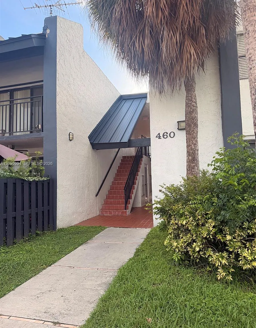 West Lake Village Ii Cond — Photo 1