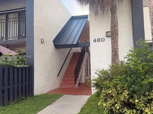 460 W Park Dr APT 202, Miami, FL 33172