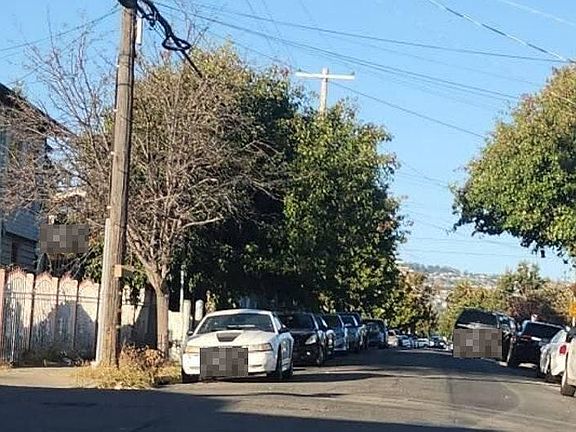 4th image of 2042 Rosedale Ave