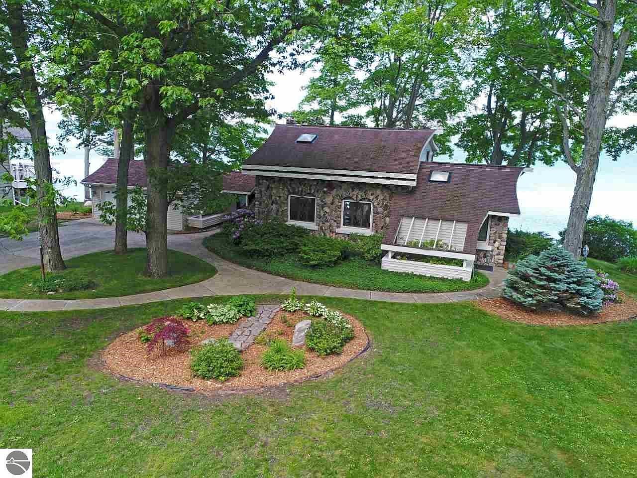 10489 S West Bay Shore Dr, Traverse City, MI 49684 Zillow