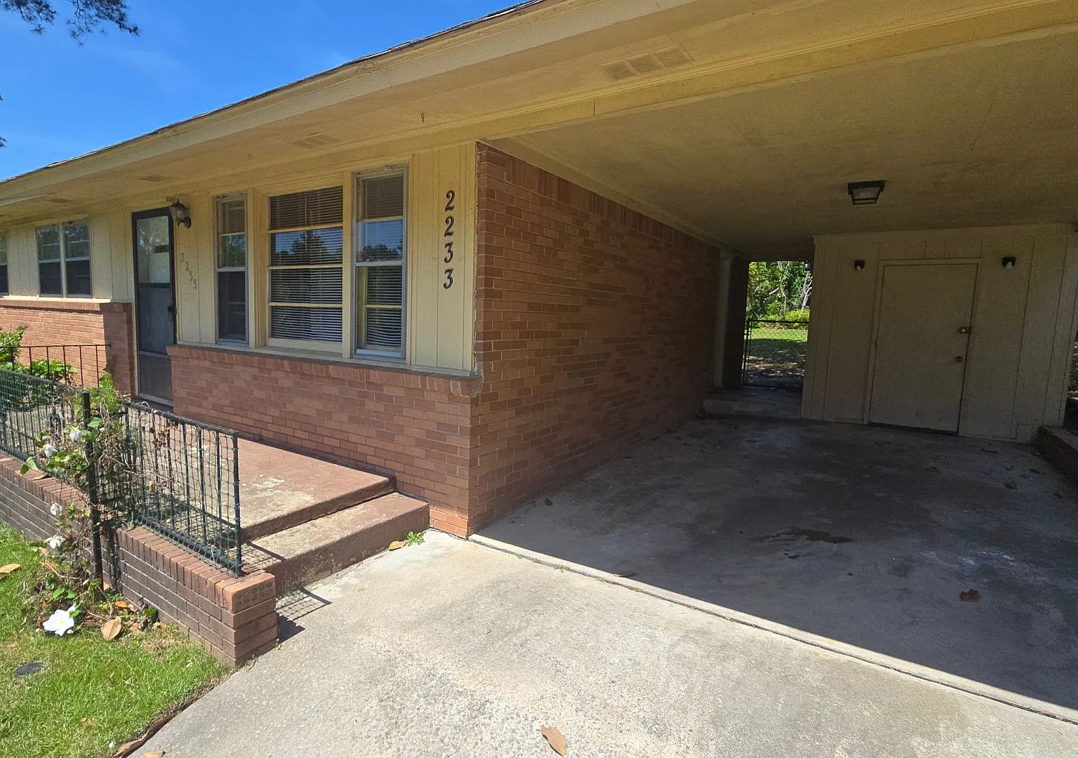Cayce/West Columbia — Photo 3