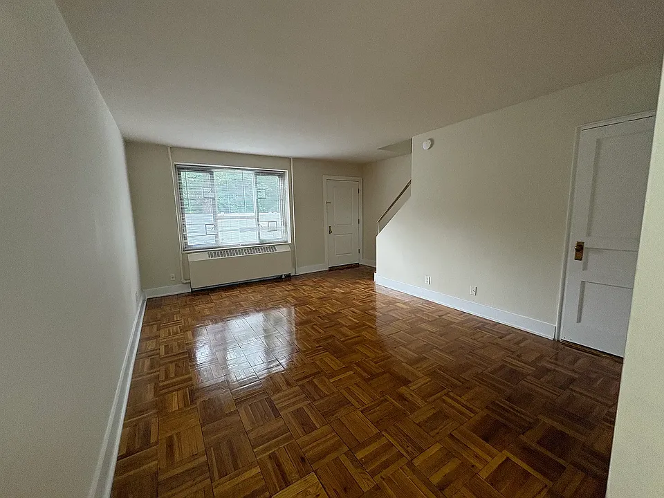 192-20B 67th Ave #2A