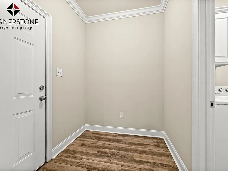 7723 Ibiza Dr — Photo 9