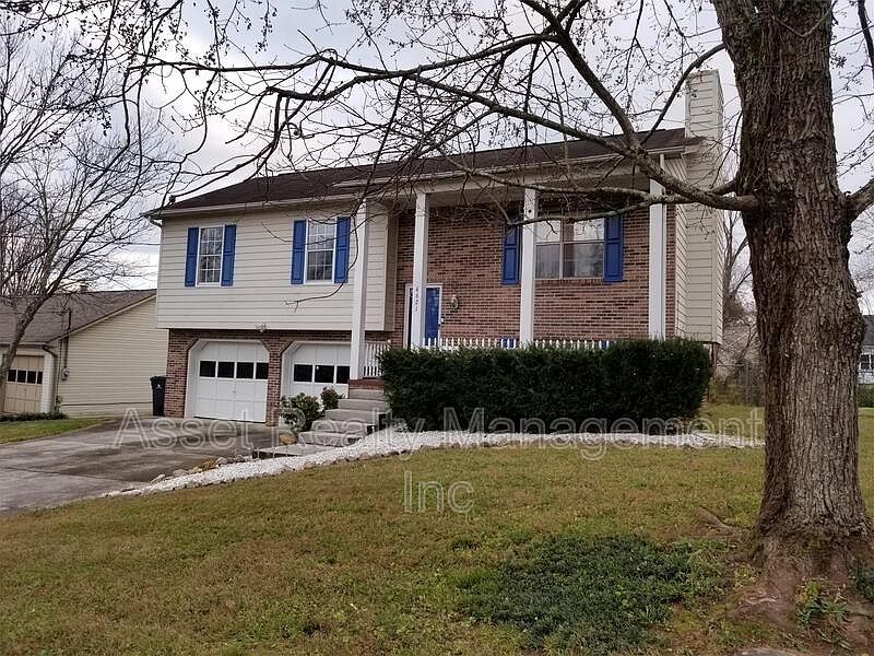 1st image of 4621 Baverton Dr