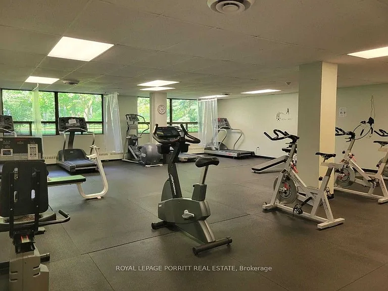 1535 Lakeshore Rd E #1704 — Photo 37