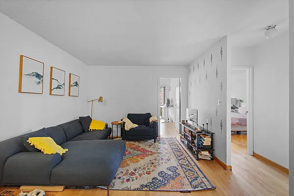 Rented by PocketBroker Inc | media 9