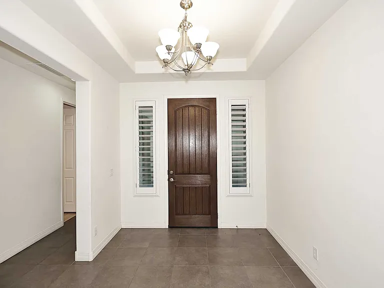 3841 E Palo Verde St — Photo 2