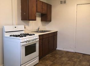 1105 10th St NW APT 5, Minot, ND 58703