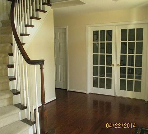 2nd image of 39710 Foxway Ct