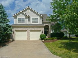 12400 Bristol Ln, Strongsville, OH