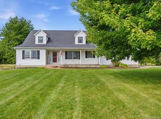 6700 Starville Rd, Cottrellville, MI 48039