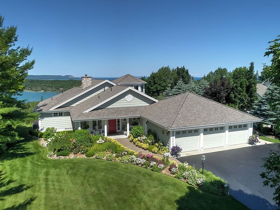 1st image of 3650 S Bay Bluffs Dr