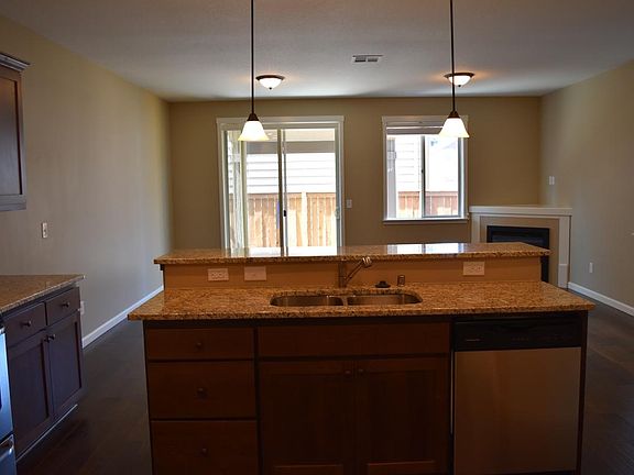 2nd image of 2608 NE 131st Ave