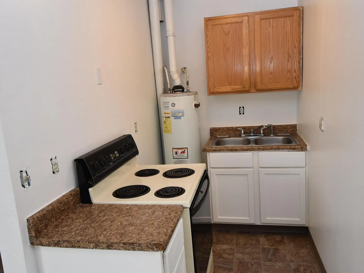 1 bed, 700 sqft, $750 — Photo 3
