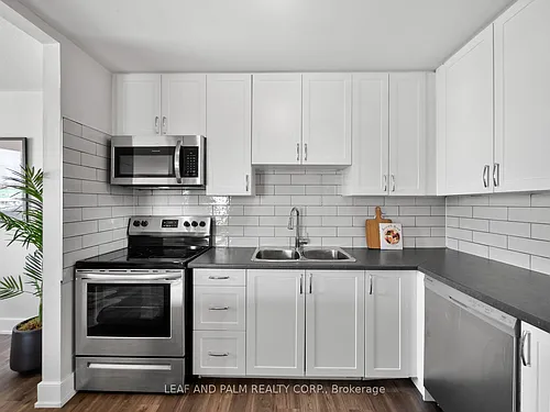 135 Atherley Rd #B401 Photo 1