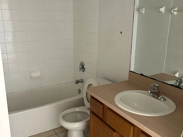 612 Bluebill Ln #B — Photo 14