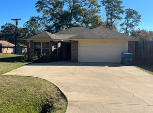 2602 S Garrett St, Marshall, TX 75672