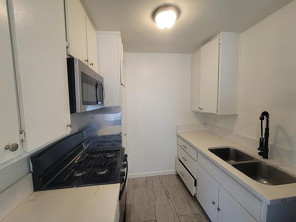 5th image of 3812 Wisconsin St #1X1-1695