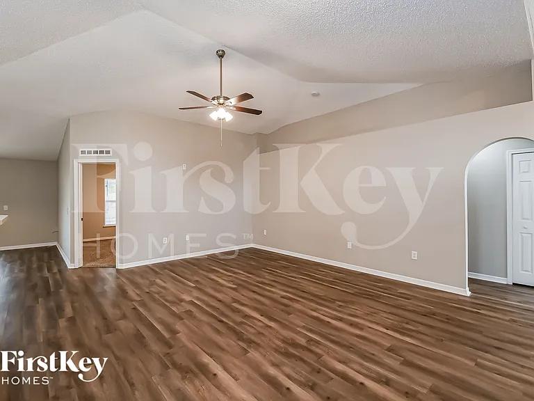 5508 Ortega Park Blvd — Photo 5