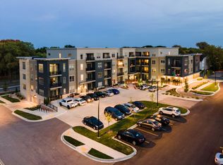 2002 Tennyson Ln APT 120, Madison, WI 53704