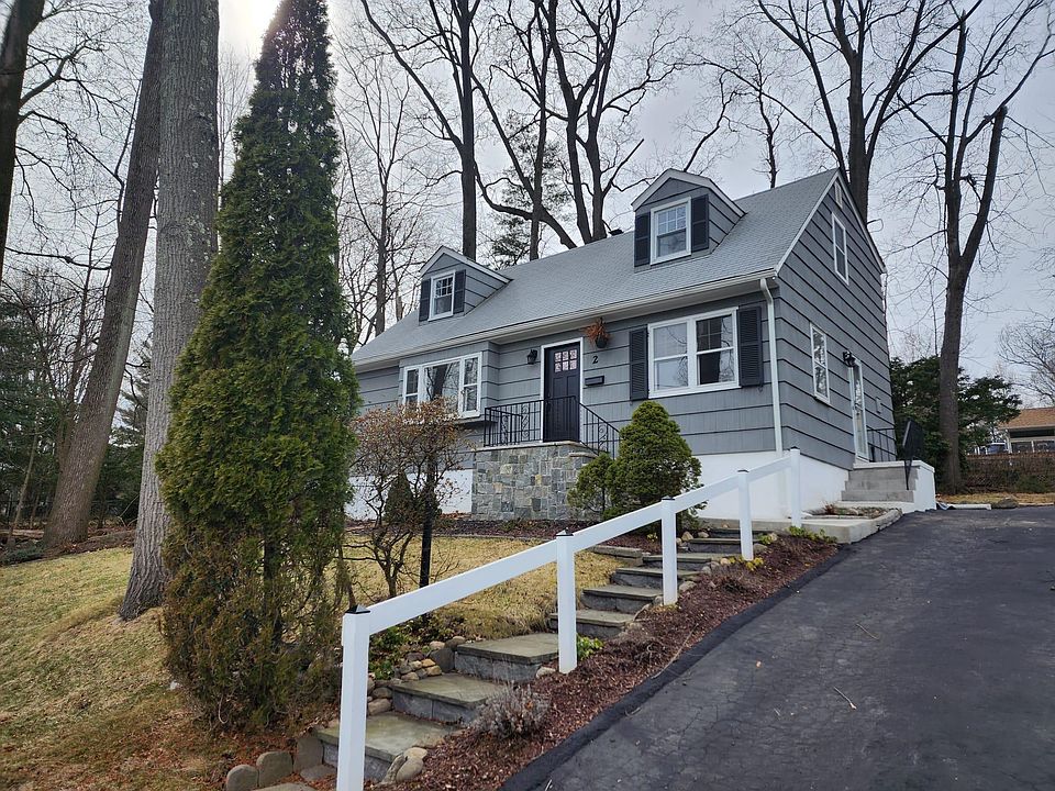 1st image of 2 Brady St