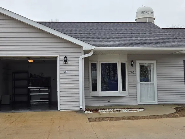203 E Ridge St, Readlyn, IA 50668