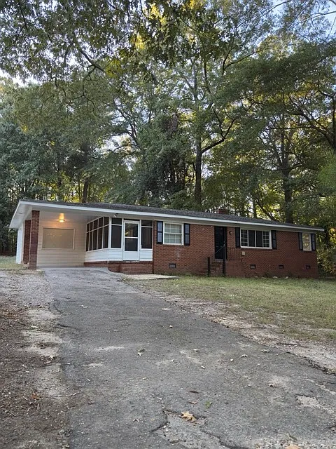 1512 Rock Dr