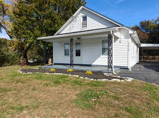 20930 Twin Springs Dr, Smithsburg, MD 21783