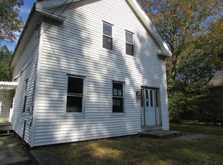 60 Brookfield Rd, Charlton, MA 01507