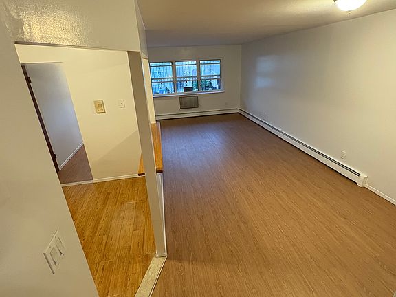4th image of 2256 82nd St #2