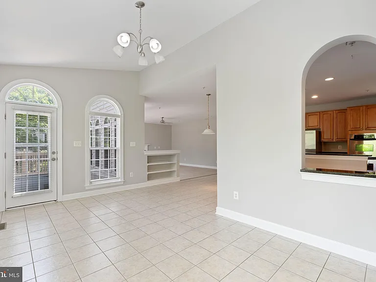 15436 Symondsbury Way — Photo 19