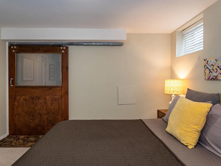 101 N Logan St #4 — Photo 2