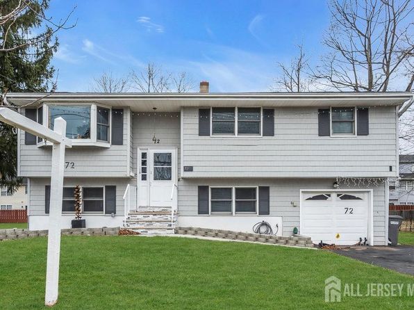 72 Carlton Ave, Piscataway, NJ 08854