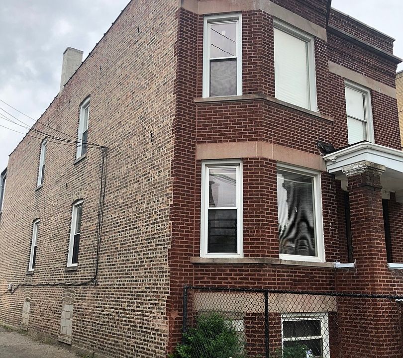 1st image of 6242 S Artesian Ave