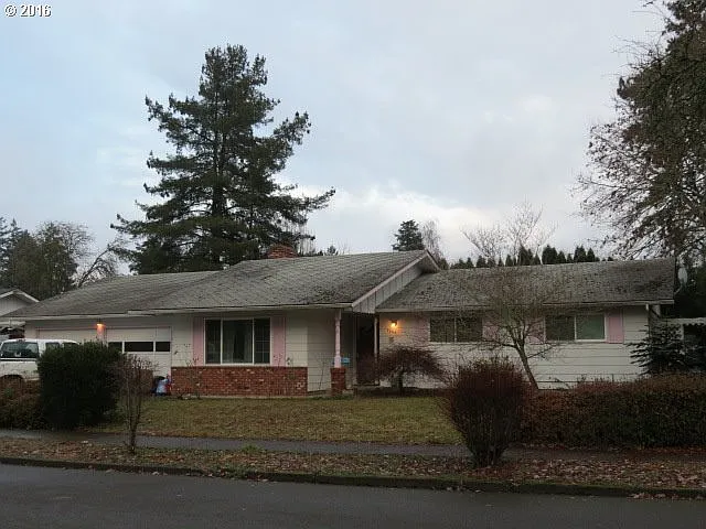 5544 Verda Ln NE photo 1