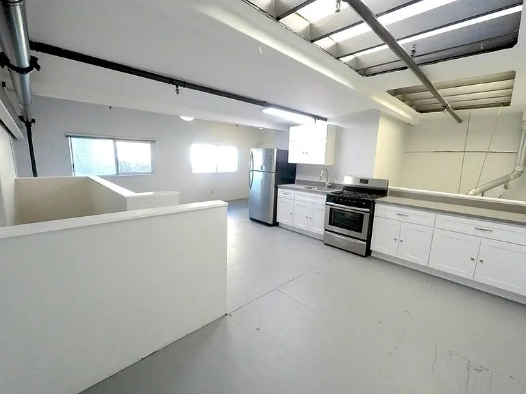 1027 41st Ave #7 — Photo 3