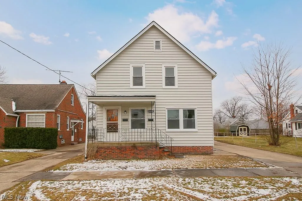 21390 Ball Ave photo 1