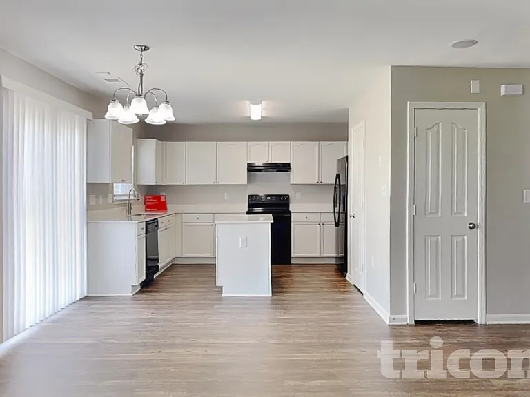 5251 Grays Ridge Dr — Photo 8