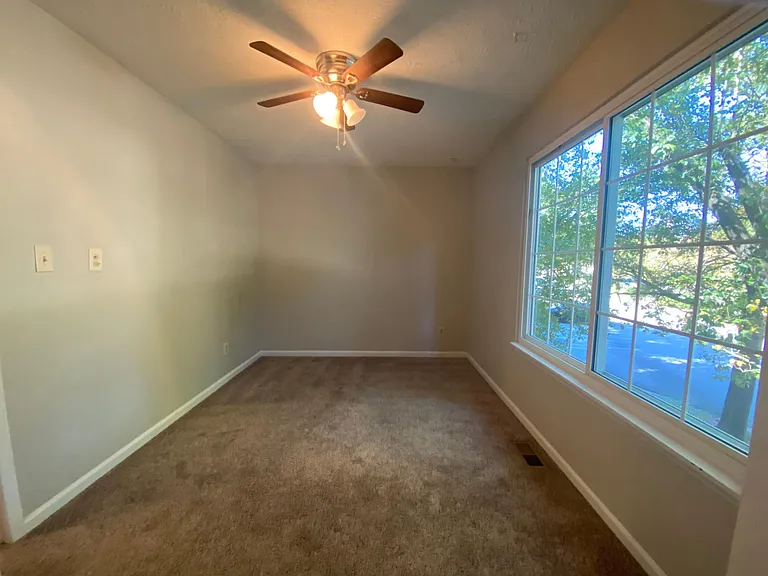 8129 McGuire Dr — Photo 11
