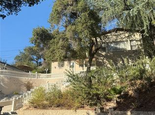 3100 Charing Cross Rd, Glendale, CA 91206
