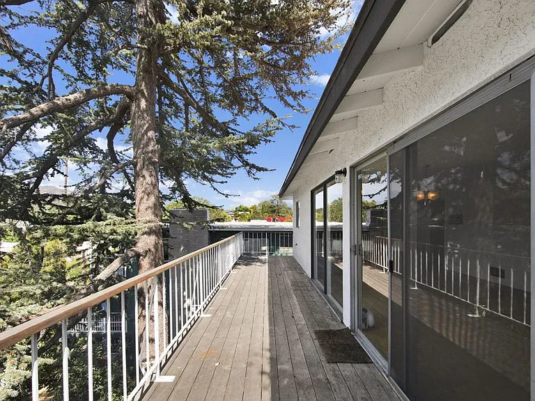 1827 Oak Tree Dr — Photo 24