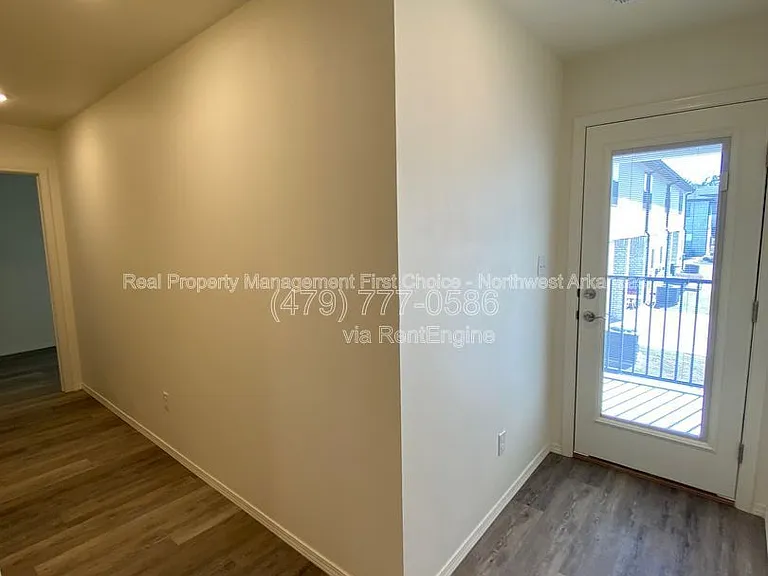 4211 Sante Fe Sq #1 — Photo 18
