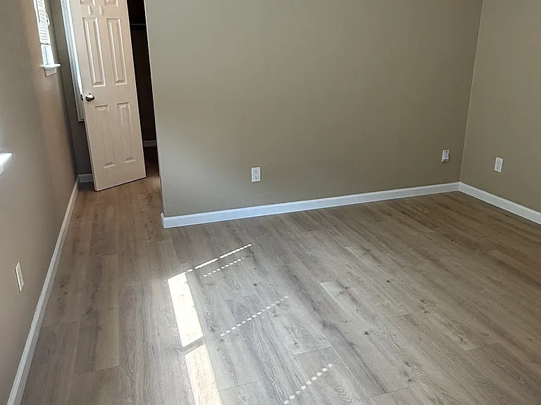 2704 Crownspoint Dr — Photo 9