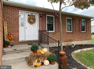 9 Ridge Way, Womelsdorf, PA 19567