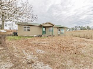 8572 E Wagon Wheel Rd, Springdale, AR 72762