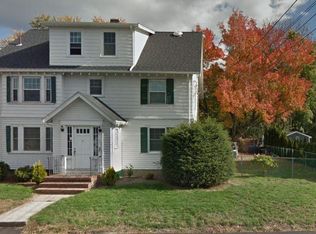 7 East St APT 3, North Attleboro, MA 02760
